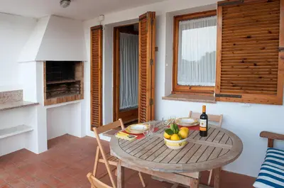 Comida en o cerca de esta villa