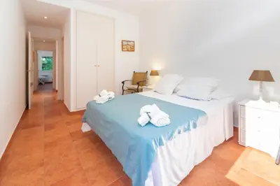 Cama o camas de una habitación en Villa con piscina privada en Begur