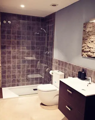 Un baño de La Dolce Vita. Boutique Apartment