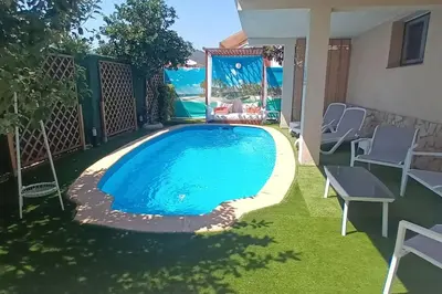 Piscina en o cerca de Casa de Verano