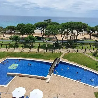 Ático con gran terraza y vistas al mar
