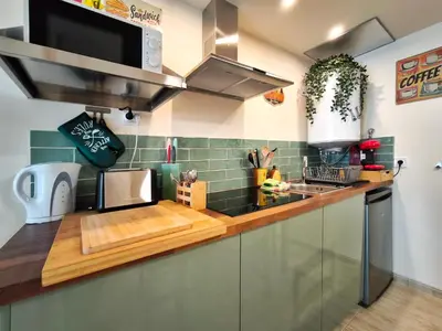 Una cocina o zona de cocina en Apartamento 5 min a pie de playa de Lloret de Mar