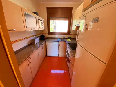 Una cocina o zona de cocina en Apartament gran amb pàrquing a 5 min del centre