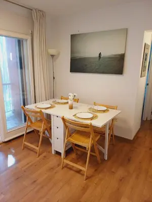Plano de Apartamento con piscina y wifi cerca de la playa
