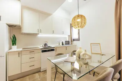 Una cocina o zona de cocina en Bravissimo Mercadal Duplex, with 2 bedrooms