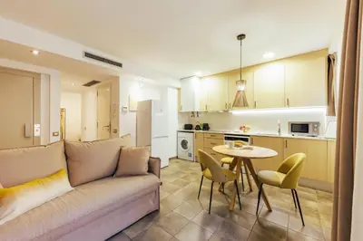 Una cocina o zona de cocina en Bravissimo Mercadal 3, one-bedroom plus sofa bed