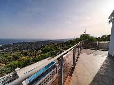 Paisaje cerca de esta villa