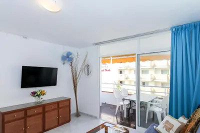 Una televisión o centro de entretenimiento en Apartamento Richie