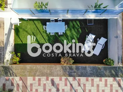 Certificado, premio, señal o documento que está expuesto en Soleado - apartament amb gran terrassa al centre de Platja d'Aro, amb parking i piscina comunitària