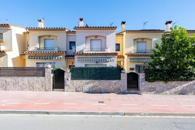 Edificio en el que se encuentra la casa o chalet