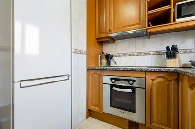 Una cocina o zona de cocina en Hauzify I Casa Marinada