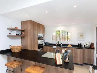 Una cocina o zona de cocina en Holiday Home Gavarres by Interhome