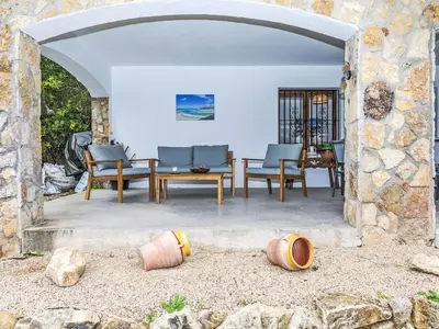 Un patio o zona al aire libre en Holiday Home Gavarres by Interhome