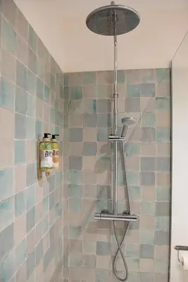Un baño de Elena Apartments Girona