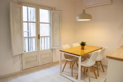 Plano de Elena Apartments Girona