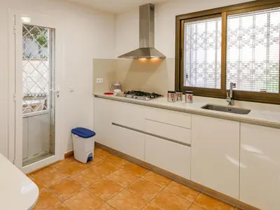 Un baño de Casa con piscina privada