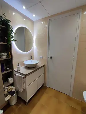 Un baño de Es Camí des Castell