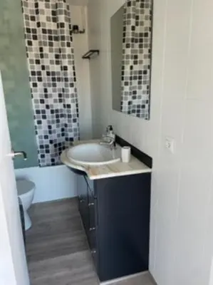 Un baño de Apartamento céntrico Playa de Aro con piscina.