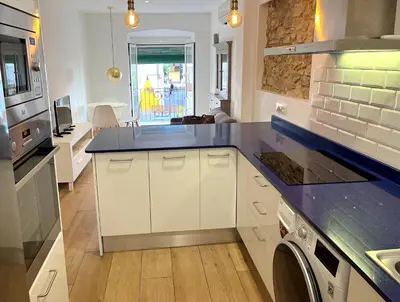 Una cocina o zona de cocina en Apartamento cerca de la playa