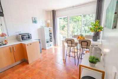 Una cocina o zona de cocina en Villa Lovely Breeze, heerlijk familiehuis, 7pers.