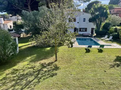 Piscina en o cerca de Casa Gran