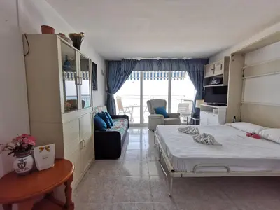Cama o camas de una habitación en Estudio moderno frente al mar en la Costa Brava - ES-209-1