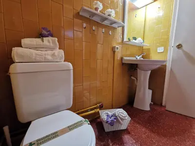 Un baño de Apartamento frente al mar en Platja d'Aro - ES-209-3