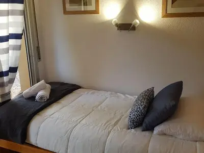 Cama o camas de una habitación en Apartamento cercade la playa con piscina en Playa de Aro - Costa Brava - ES-209-6