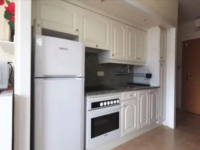 Una cocina o zona de cocina en Apartamento en el Centro de Platja d'Aro con Piscina, Terraza y Cerca de la Playa - ES-209-45