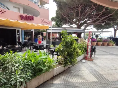 Clientes alojados en Apartamento luminoso cerca de la playa con terraza vintage en Platja d'Aro - ES-209-64