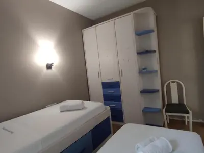Cama o camas de una habitación en Apartamento con terraza a metros de la playa y zona comercial, ideal familiar - Costa Brava - ES-209-68