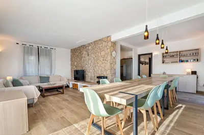 Una cocina o zona de cocina en Hauzify I Mas Formic