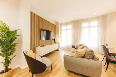 Una televisión o centro de entretenimiento en Bravissimo Ferreries Velles, with 2 bedrooms