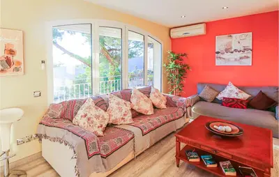 Zona de estar de Gorgeous Home In Santa Susanna