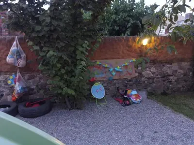 Jardín al aire libre en APARTMENT FOR 6 WITH POOL, GARDEN, CLIMBING AREA