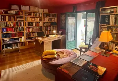 Biblioteca en el apartamento