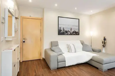 Zona de estar de Modern Apartment in Lloret - 200 Steps from the Sea!