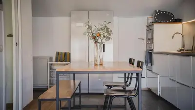 Una cocina o zona de cocina en Riverside duplex penthouse