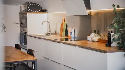 Una cocina o zona de cocina en Riverside duplex penthouse