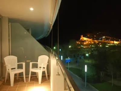 Un balcón o terraza de Lets Holidays EXCELLENT APARTMENT NEXT BEACH