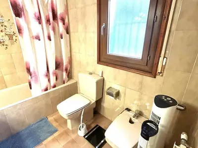Un baño de Villa Anna 10 people private pool 10 kms Lloret