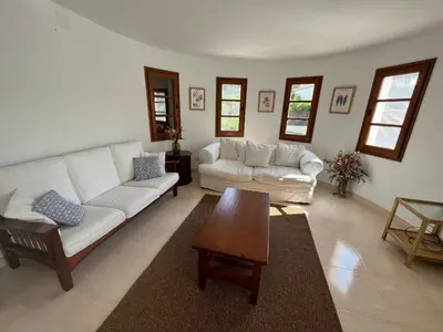 Zona de estar de Villa mediterránea con piscina, jardín privado y 3 hab., cerca de la playa en la Costa Brava - ES-209-56