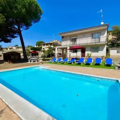 Villa with private pool and BBQ near Lloret de Mar