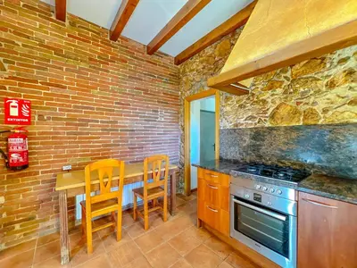 Una cocina o zona de cocina en Vivalidays Casa Palamos - Costa Brava