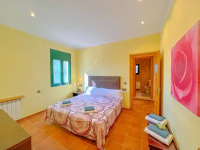 Cama o camas de una habitación en Vivalidays Casa Palamos - Costa Brava