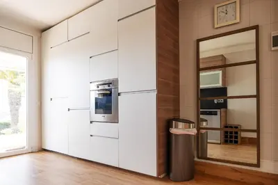 Una cocina o zona de cocina en Villa Rosa by Alventholidays