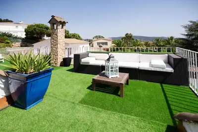 Jardín al aire libre en Villa Rosa by Alventholidays