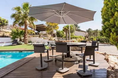 Piscina en o cerca de Villa Paraíso