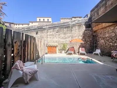 Piscina en o cerca de Aptw Pool in heart of old town
