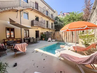 Piscina en o cerca de Aptw Pool in heart of old town